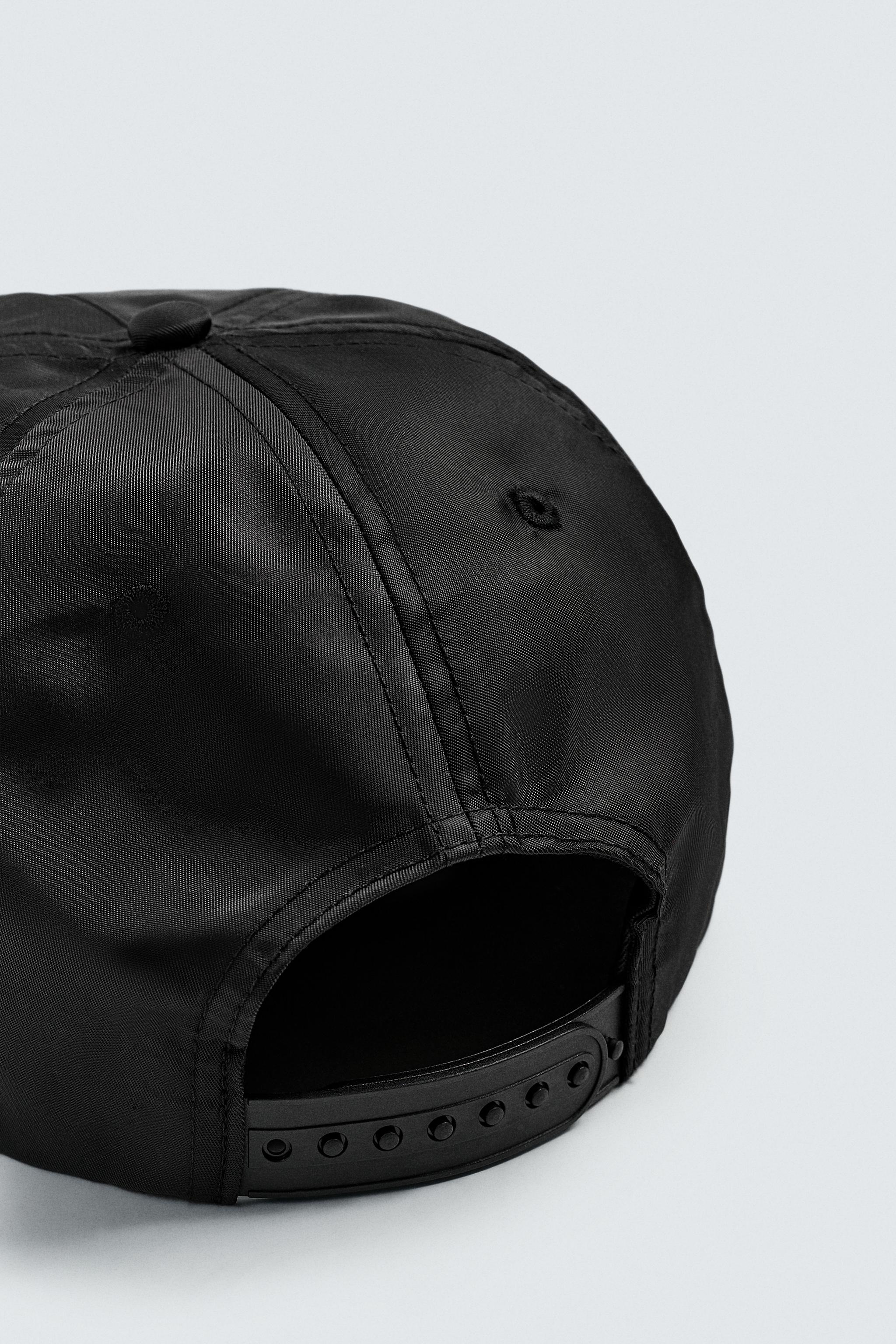 EMBROIDERED FLAT VISOR CAP